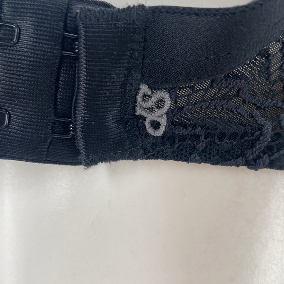 Beautiful French Designed Simone Perele Bra - Picture 6 of 9